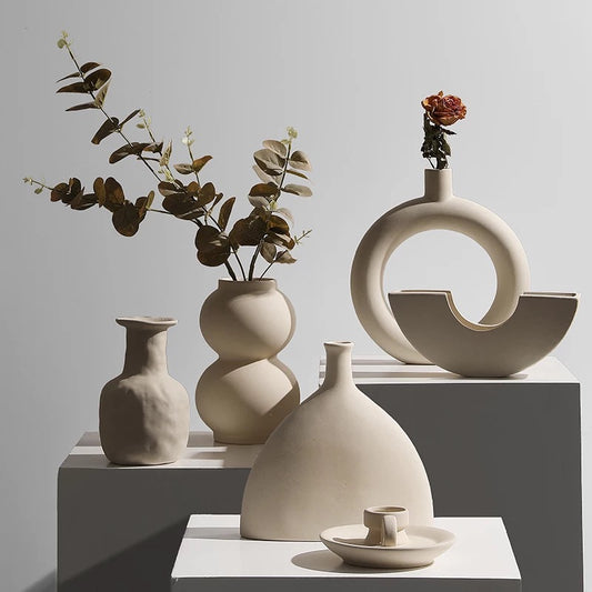 Thin-O-Q Pottery Vase